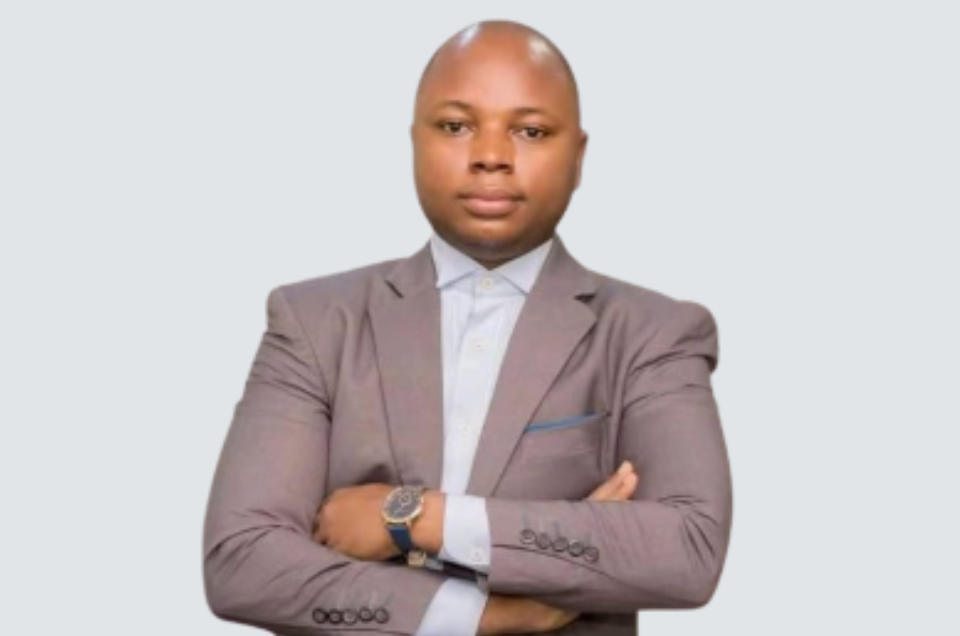 Ayivi Ernest Tindo